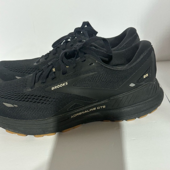 Brooks Adrenaline GTS 23 Running Shoes - Picture 4 of 13